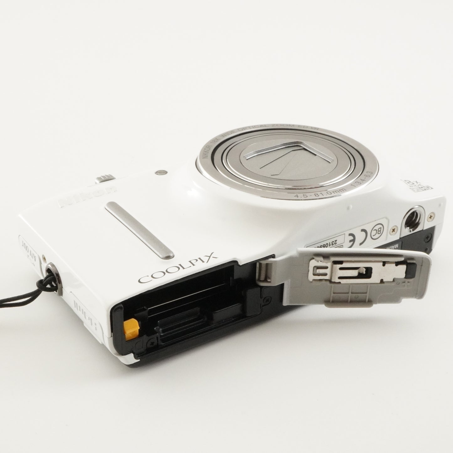 Nikon COOLPIX S9400 White With 4GB SDHC Card from Japan #6541