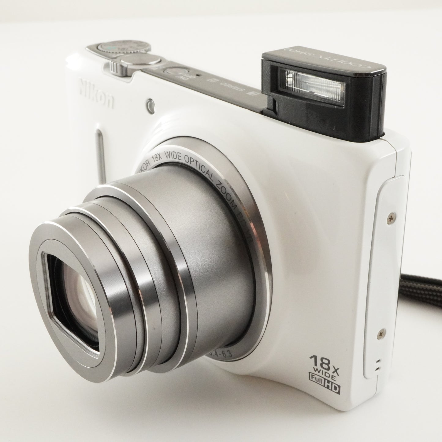 Nikon COOLPIX S9400 White With 4GB SDHC Card from Japan #6541
