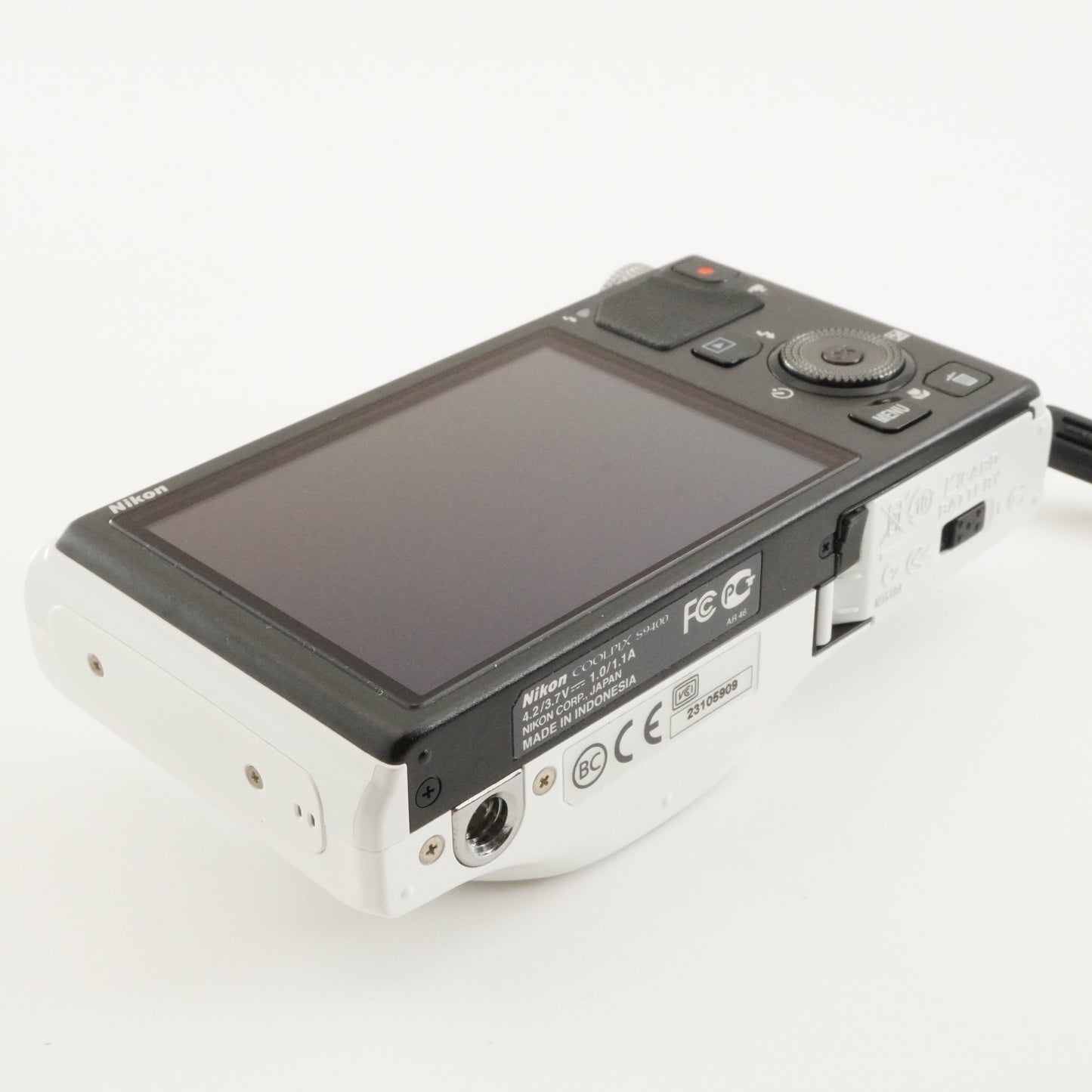 Nikon COOLPIX S9400 White With 4GB SDHC Card from Japan #6541