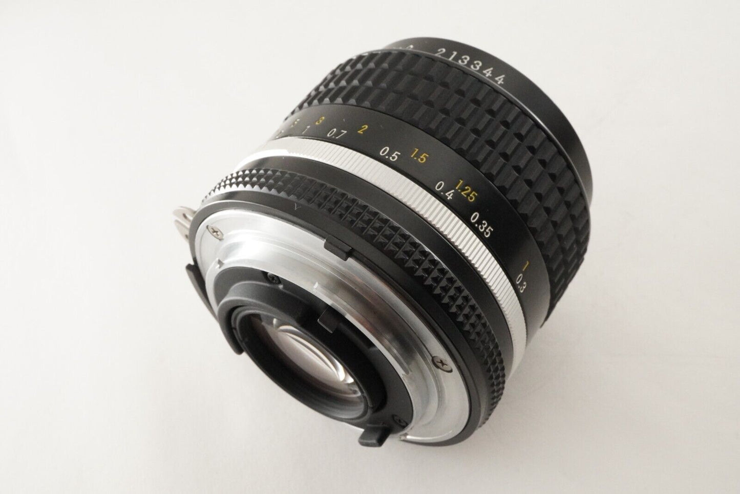 NIKON Ai-s NIKKOR 35mm F2 In Case MF Wide Angle Lens from Japan #7879