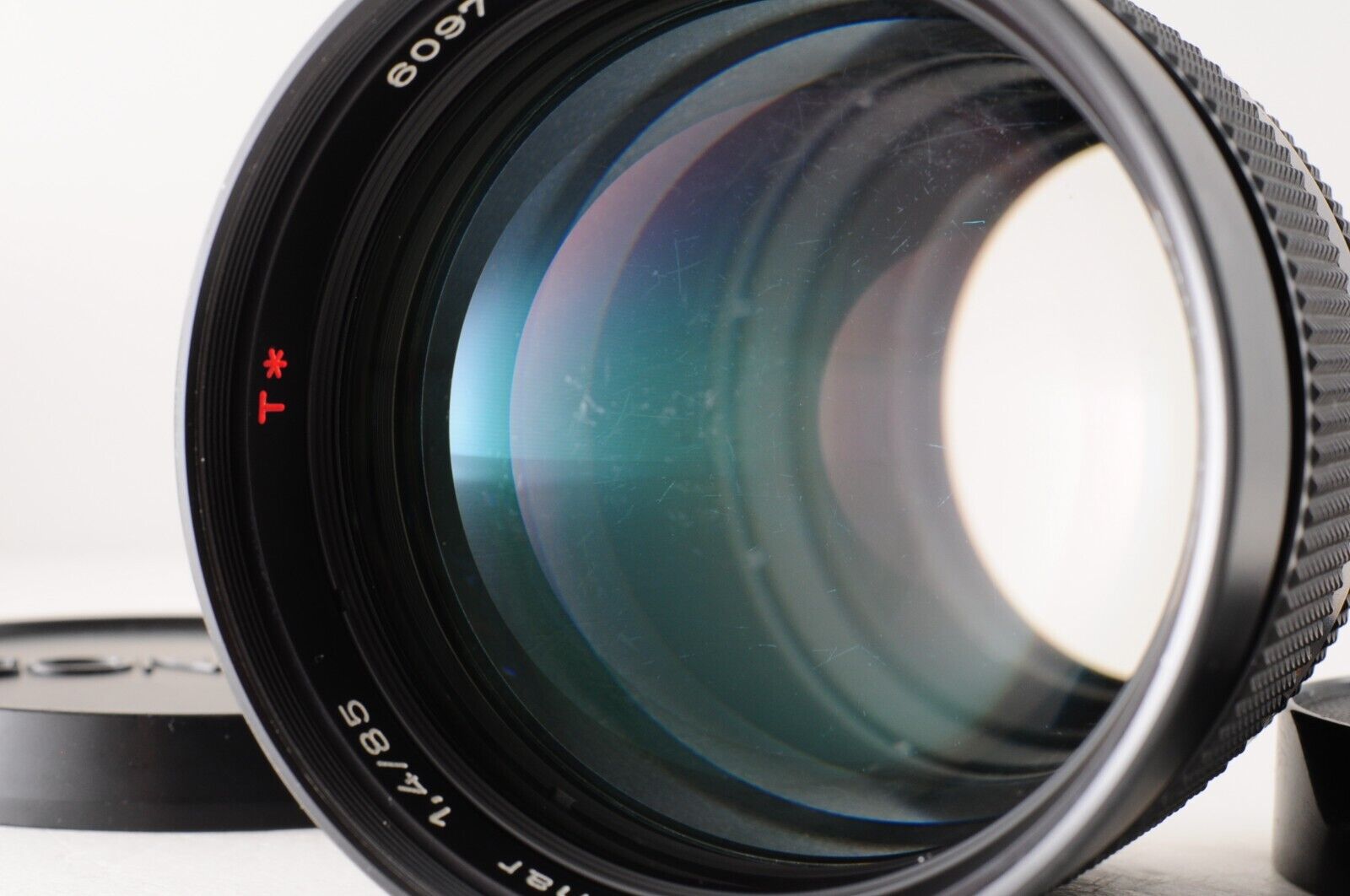 CONTAX Carl Zeiss Planar 85mm F1.4 T* AEG MF Lens Photo tested