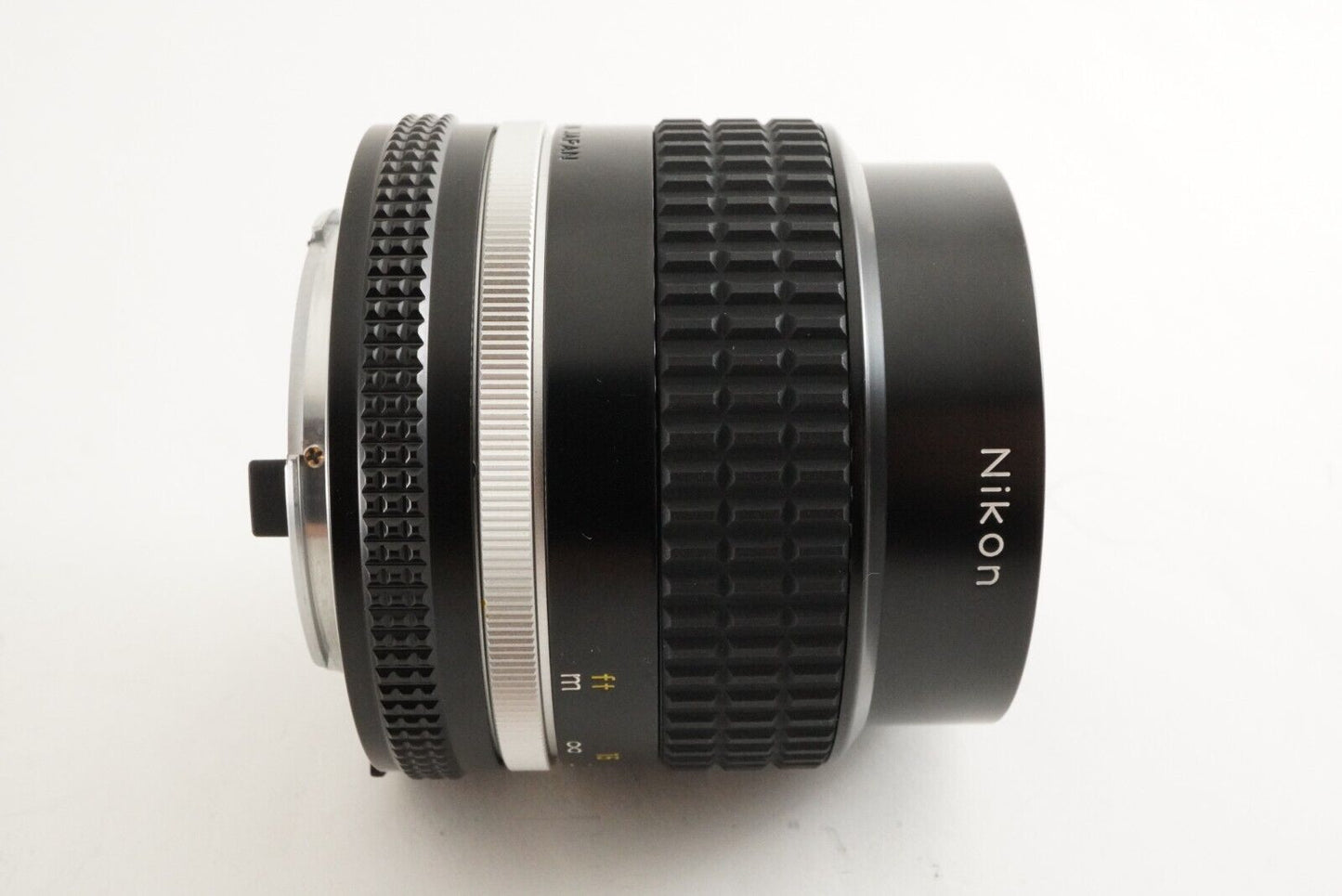 NIKON Ai-s NIKKOR 35mm F2 In Case MF Wide Angle Lens from Japan #7879