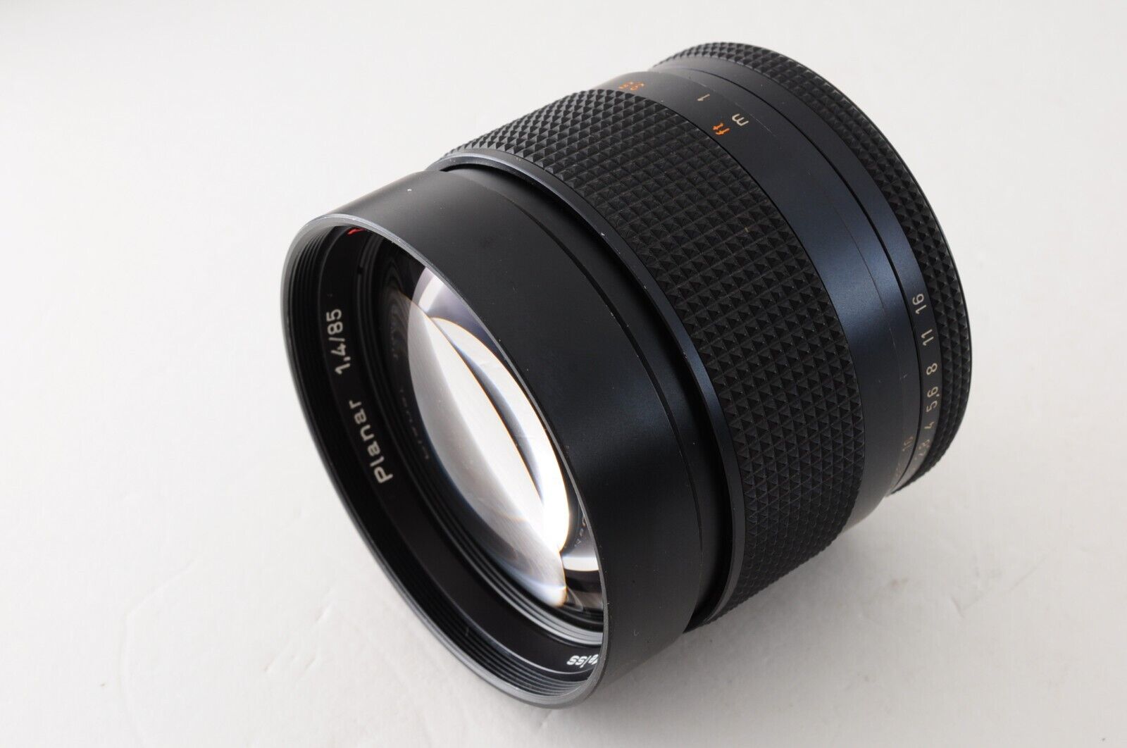 CONTAX Carl Zeiss Planar 85mm F1.4 T* AEG MF Lens Photo tested