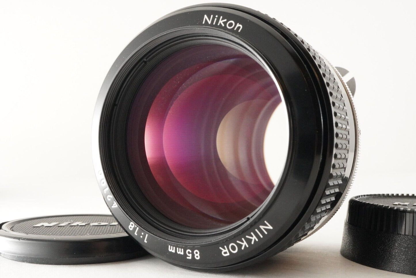 NIKON New NIKKOR 85mm F1.8 non-Ai Portrait Lens Photo tested! From Japan #7836