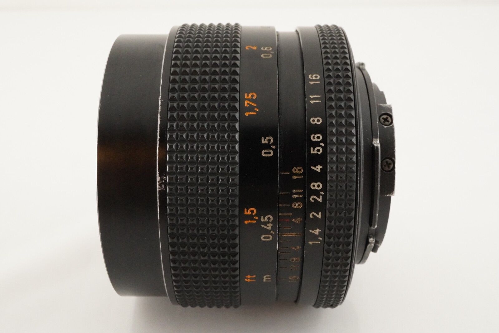 CONTAX Carl Zeiss Planar 50mm F1.4 T* AEJ MF Lens Photo CONTAX Carl Zeiss Planar 50mm F1.4 T* AEJ MF Lens Photo