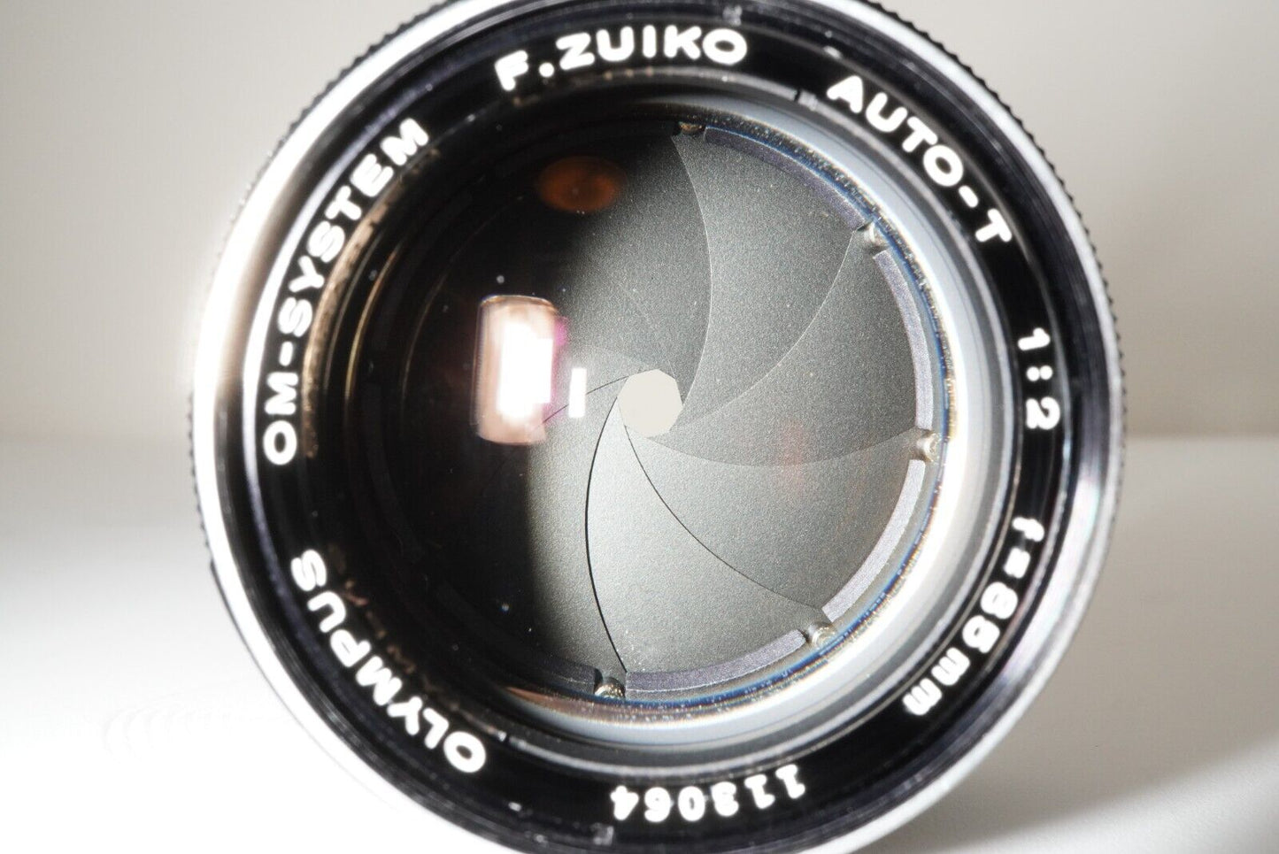 OLYMPUS F.ZUIKO AUTO-T 85mm F2 MF Portrait Lens Photo tested! from Japan #7350