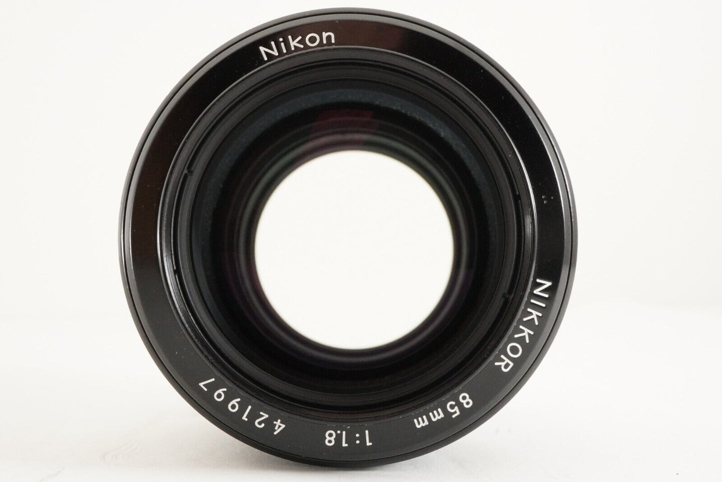 NIKON New NIKKOR 85mm F1.8 non-Ai Portrait Lens Photo tested! From Japan #7836