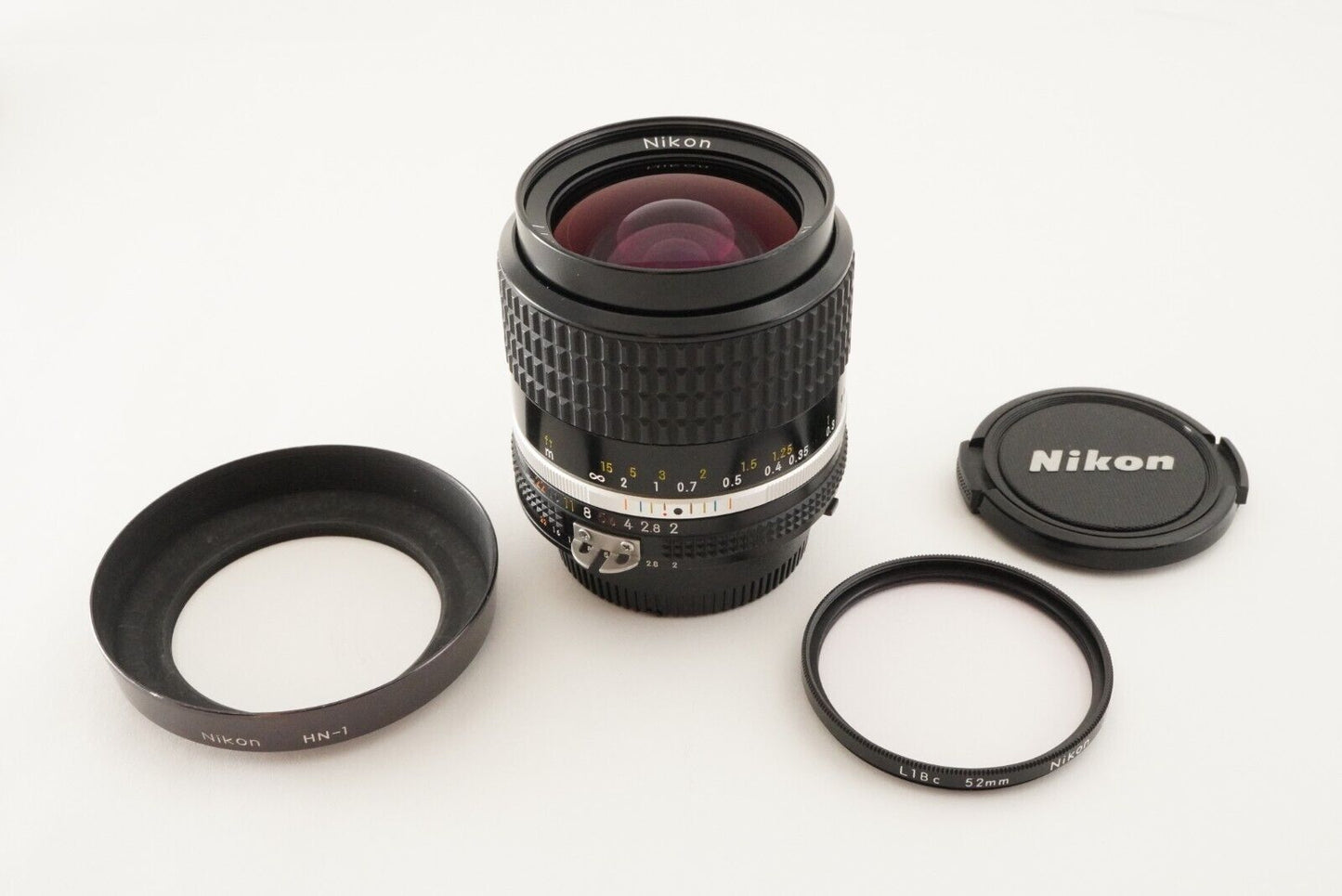 NIKON Ai-s NIKKOR 28mm F2 MF Wide Angle Lens Photo tested! From Japan #7701